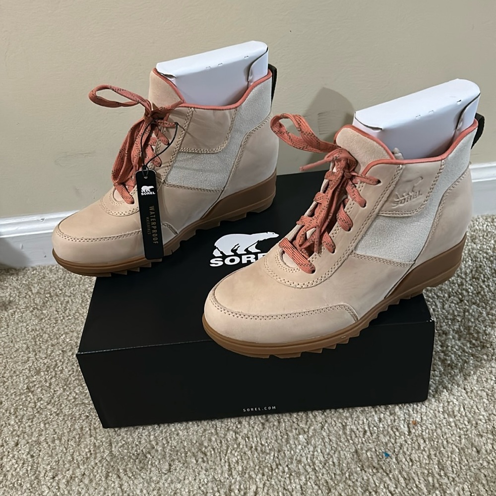 Evie Sport Lace Sorel Boots